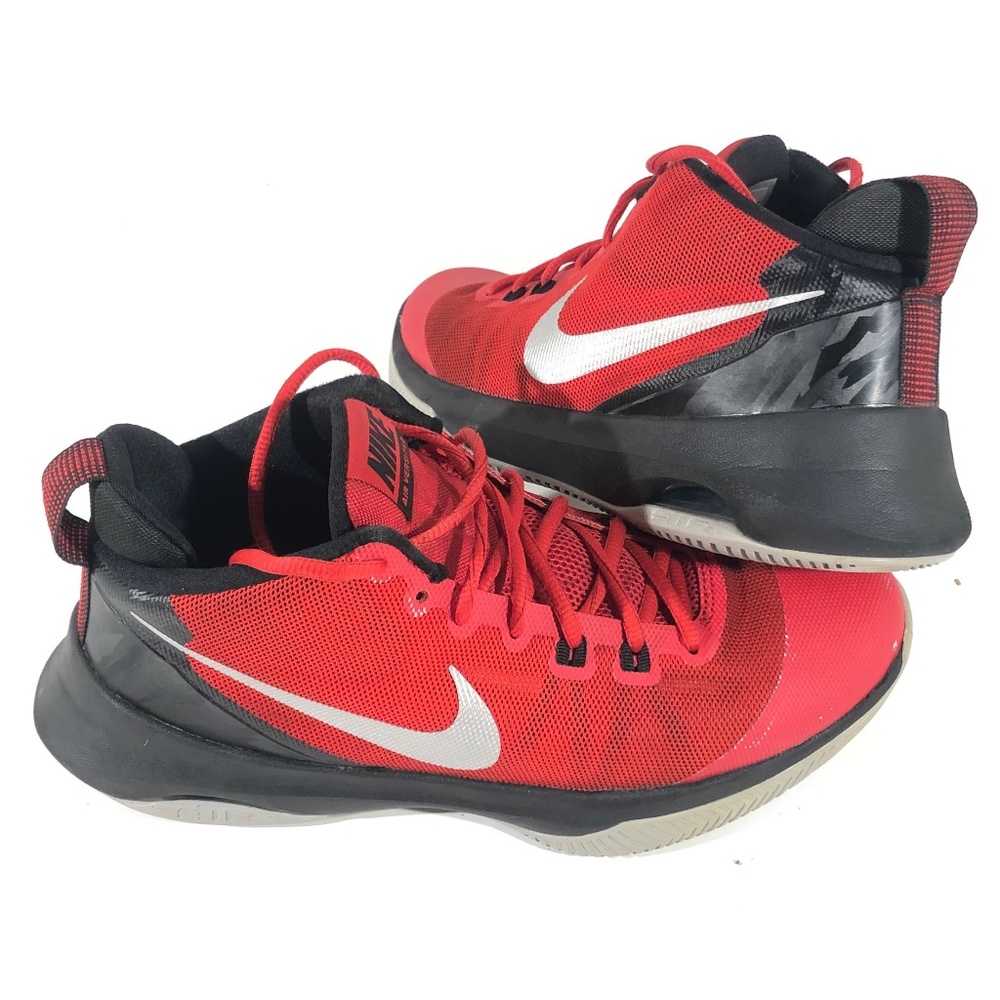Nike Air Versatile Men's Red Basketball Shoes SZ 9